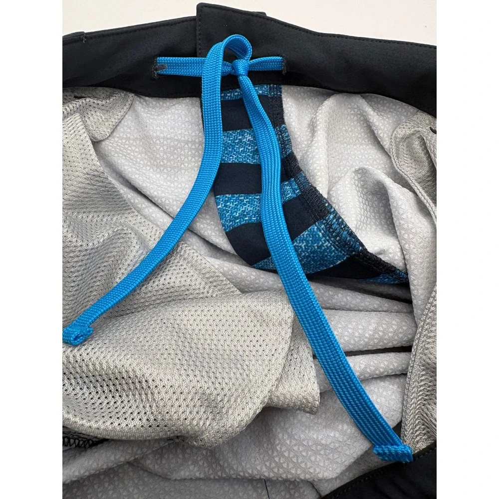 The North Face Class V Hybrid Board Shorts Mens 40 Blue Striped Swim Trunks